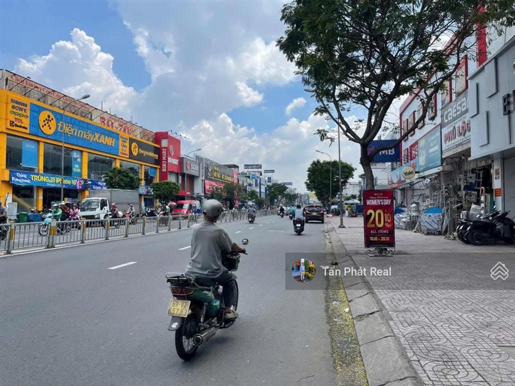 Mtkd nguyễn oanh p6 ngay chợ an nhơn dt 4mx22=84m2 1trệt 3lầu giá chỉ 16 tỷ