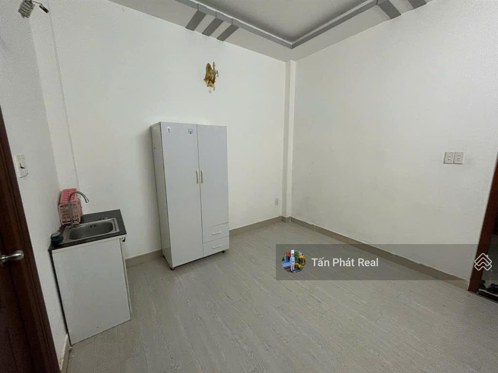 Hot! nhà 4 lầu sát mt phạm văn chiêu, 4,2mx17m có 7phòng đct 30 triệu/th, chỉ hơn 8 tỷ