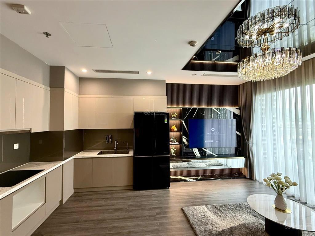 Em thế anh bán căn 2pn 2vs, full đồ nội thất sang chảnh, ban công đông bắc mát mẻ