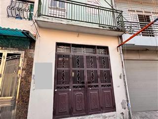 Bán nhà phạm văn đồng. 33m2 x 3 tầng , mt 3.2m , đường ô tô tránh , chỉ 7.5 tỷ