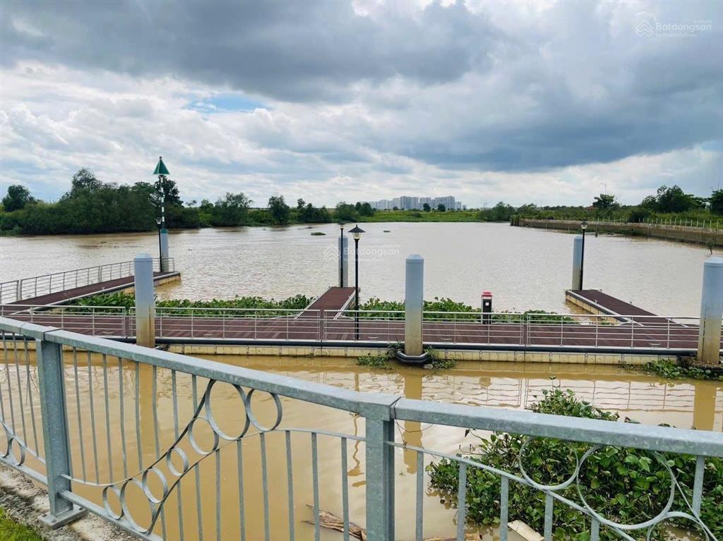 Biệt thự biên hòa new city sân golf chỉ 13.5tr/m2 view trực diện sân golf, sẳn hỗ trợ vay 70%