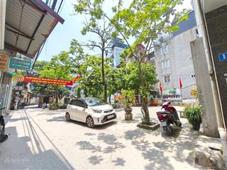 Chính chủ bán nhà ngõ 197 hoàng mai  lô góc  ô tô lý thuyết  thoáng sáng vĩnh viễn  gần phố