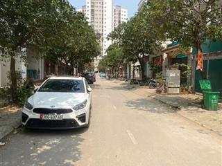Phân lô  ô tô vòng quanh dt 81m .4 mtầng giá 16x tỷ  kinh doanh  tương lai sáng!!!