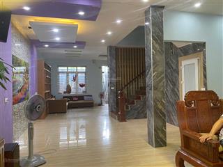 Nhà liền kề phân lô đại mỗ 90m2, 4 tầng 1 tum, 6 ngủ, hướng đông nam, đường trước nhà 14m