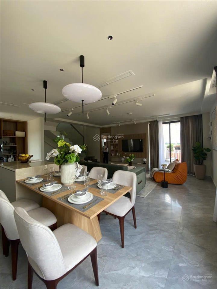 Nhà mặt phố trung tâm hoà phú  thủ dầu một