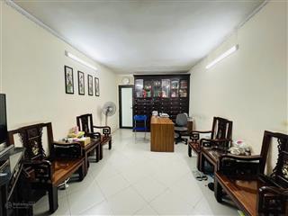 Tập thể qđ thành công  tầng 1  kinh doanh  văn phòng. 37 m2/ 70 m2 . giá chào 6 tỷ.