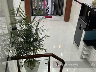 Bán nhà đường hoàng văn thụ, 4 tầng, nhà siêu đẹp, 1 xẹt gần mặt tiền, 7.3 tỷ tl