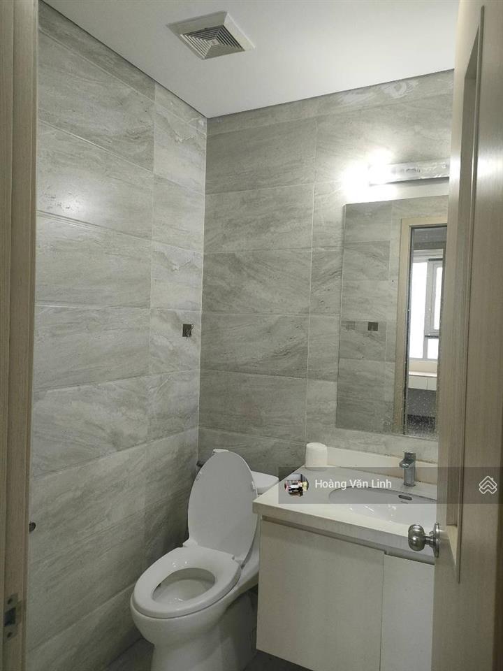 Cực hiếm tòa ecolife tố hữu  dt 99m2, lô góc 3 ngủ 2 wc 2 ban công, full nội thất. ở sướng.!