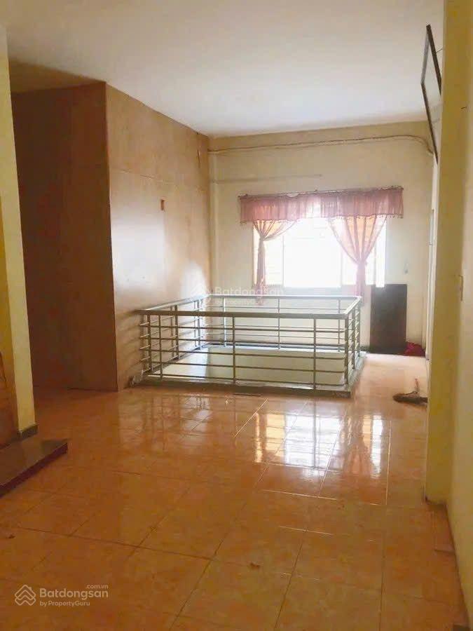 Bán nhà đường tái thiết, 2 tầng, 90m2, dòng tiền 10tr/th, giá 6,5 tỷ (tl)