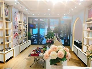 Bán nhà trung tâm phú nhuận, hẻm xe hơi nguyễn trọng tuyển, 45m2,cho thuê 20 tr/ tháng, giá 9, 9 tỷ