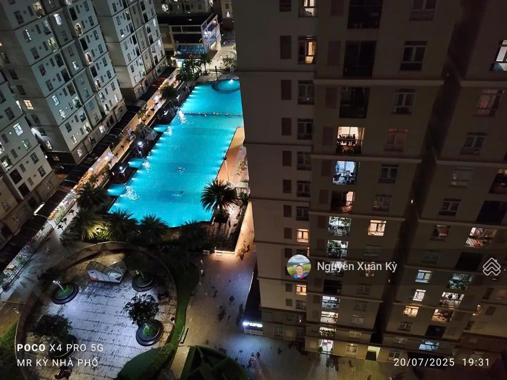 Kế global city, căn góc đẹp, view hồ bơi, full nội thất cao cấp, thiết kế hiện đại, t/n 180tr/năm