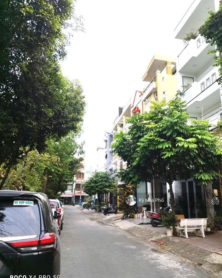 Nhỉnh 8tỷ, nhà 5tầng, 99m2 bị đâm đường, thu nhập 360tr/năm ngay metr0, đường bàn cờ 10m