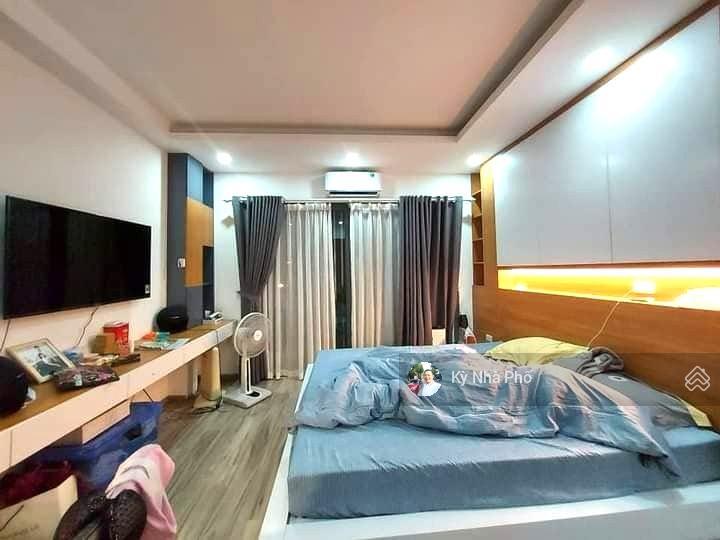 Siêu phẩm 4 tầng tặng full nội thất, kế bên global city, đỗ xuân hợp, 72m2, 5pn, giá nhỉnh 8 tỷ