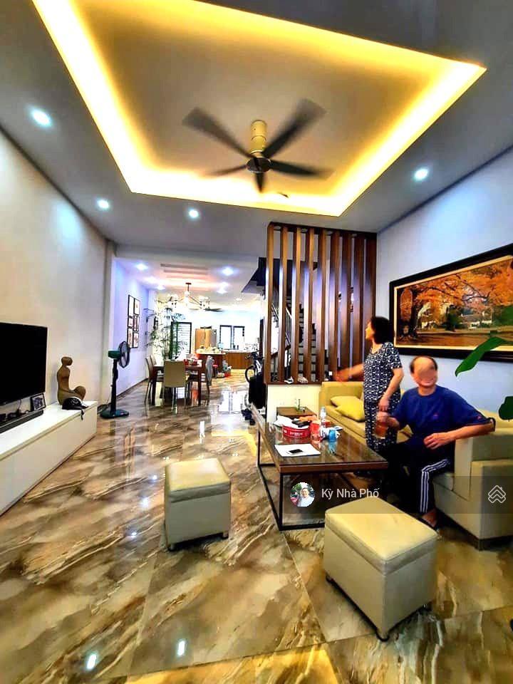 Siêu phẩm 4 tầng tặng full nội thất, kế bên global city, đỗ xuân hợp, 72m2, 5pn, giá nhỉnh 8 tỷ