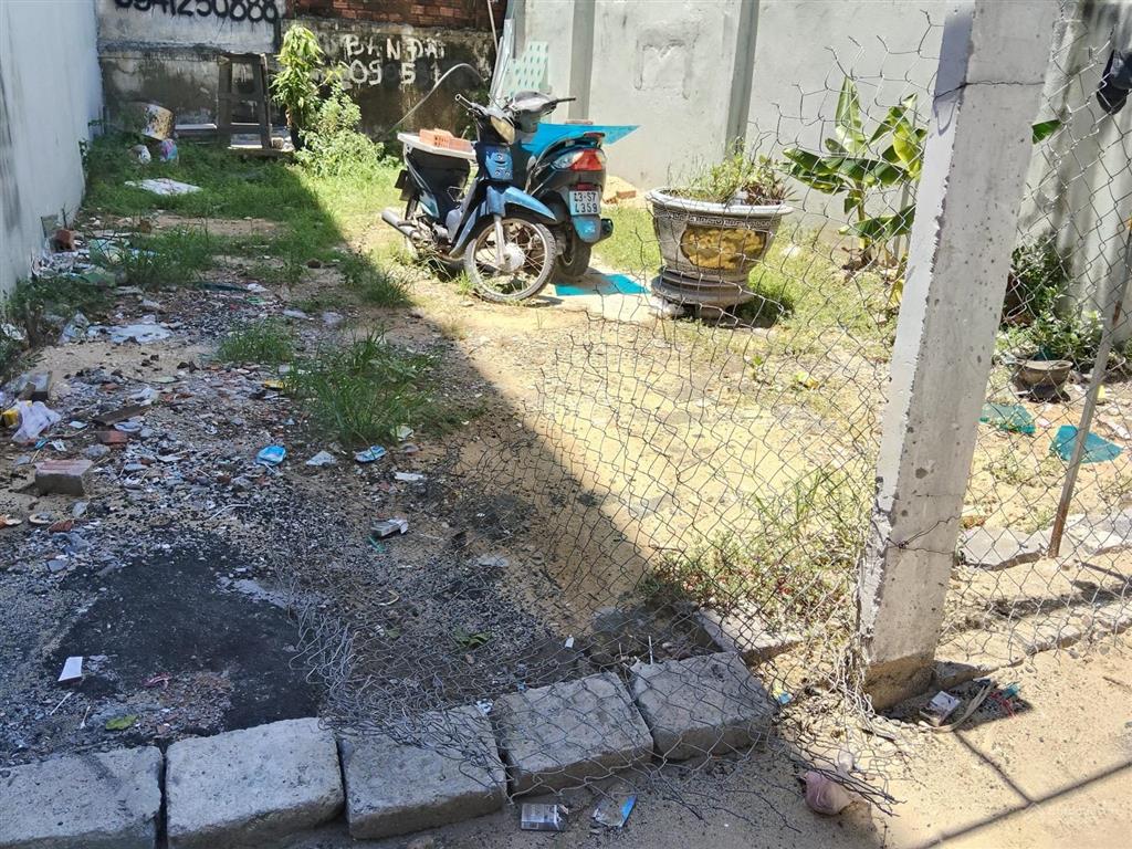 Chủ cần bán nhanh lô đất đẹp, vuông vắn sát mặt tiền lý thái tổ