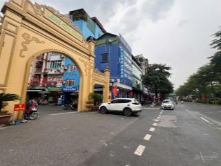 Bán nhà 5 tầng trần thái tông lô góc, 2 mặt thoáng, ngõ thông mặt tiền 5m nội thất đẹp, 9.x tỷ