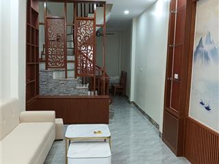 Bán nhà tt đống đa, 4t, 30m2, mt 4.6m. vài bước ra tôn đức thắng, quốc tử giám. giá 6.6 tỷ