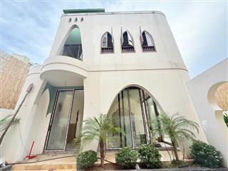 Bán biệt thự sân vườn 500m2 đặng văn bi, trường thọ, thủ đức. giá 36 tỷ, thiết kế cổ điển có hồ bơi