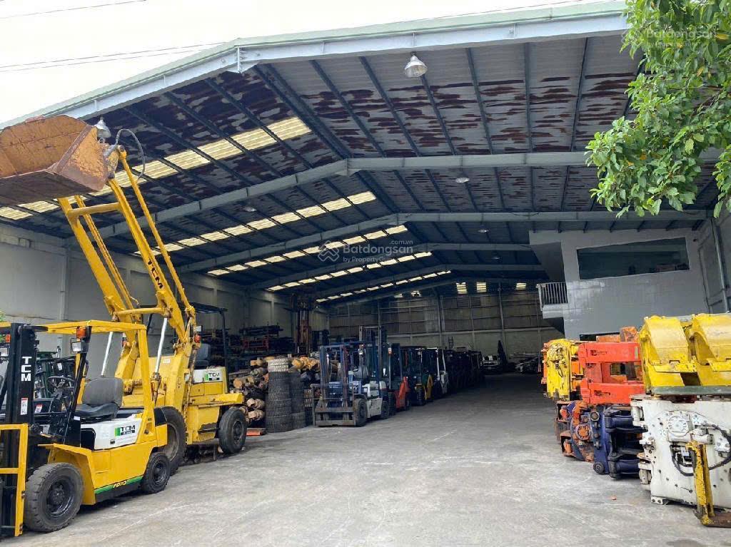 Độc hiếm! siêu phẩm nhà xưởng mặt tiền bùi tư toàn bình tân , bán nhà xưởng 1800m2, giá 120 tỷ