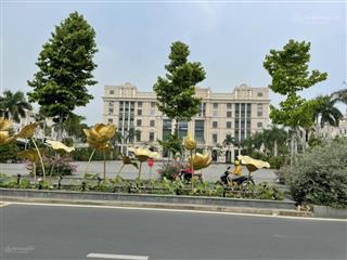 Cần bán căn cityland park hills đường số 8, có thang máy, đối diện công viên