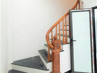 Bán nhà đẹp. 5,47 tỷ. nhỏ xinh. nhà mới tinh nội thất đỉnh. đầy đủ công năng. ngõ nông và rộng