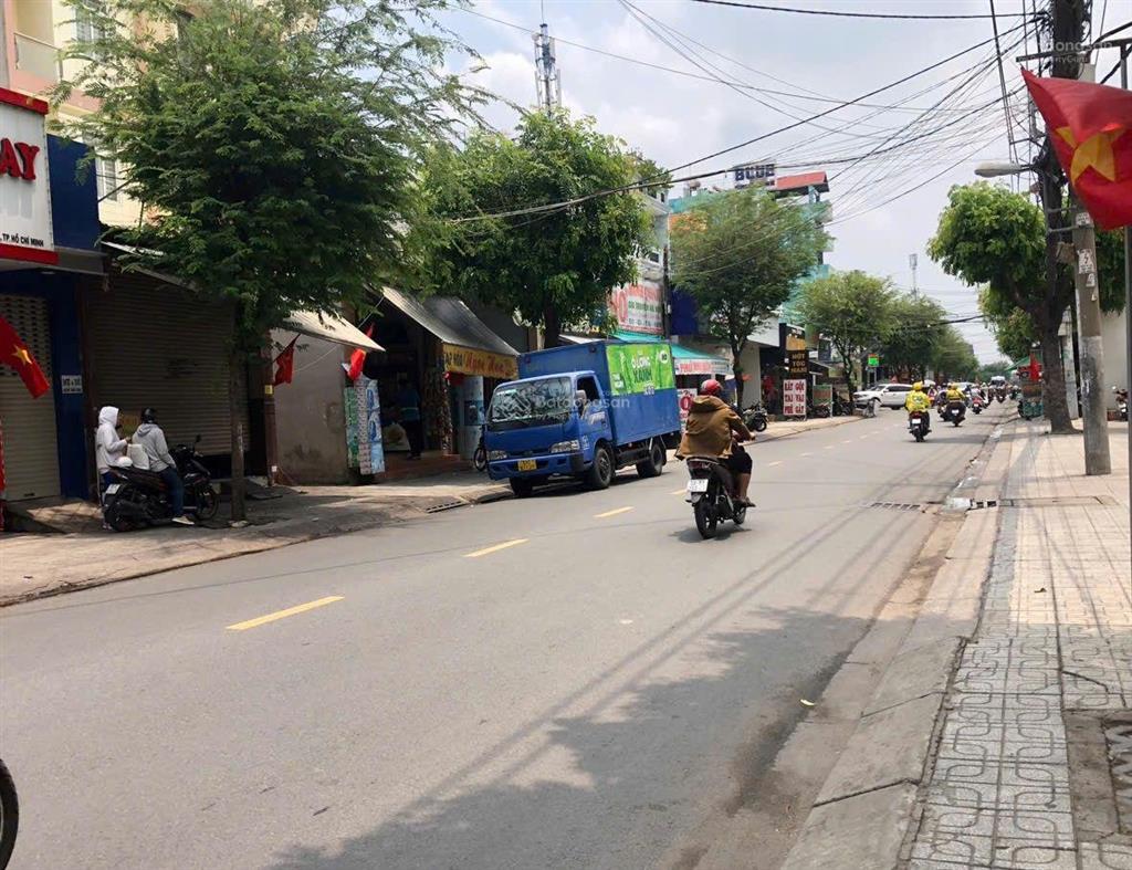 Bán nhà cấp 4 mặt tiền đường nguyễn văn quá (4x40m), đang cho thuê 15tr/tháng, giá 11,45 tỷ