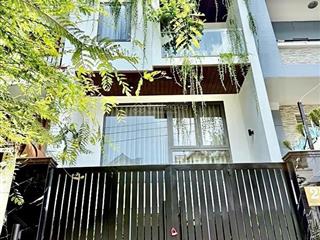 Siêu phẩm biệt thự hiện đại đáng sống nhất tt q7, phú mỹ q7, 100m2, 4 tầng, 16tỷ5 thương lượng