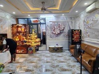 Nhà mới đẹp full nội thất, sát vách q7, 3 tầng, chỉ 4tỷ6