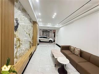 Cầu giấy  lô góc  ô tô  5 tầng x 40m2  10 tỷ