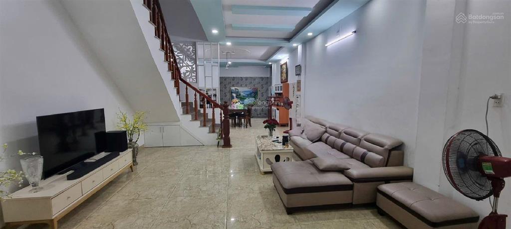 5.5 tỷ tl, nhà 3 lầu hẻm xe hơi thông gò cát phú hữu
