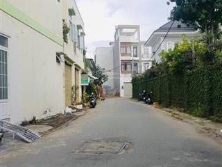 Nhà đẹp 3 tầng 110,4m2  kdc long trường quận 9 giá chỉ 6.9 tỷ
