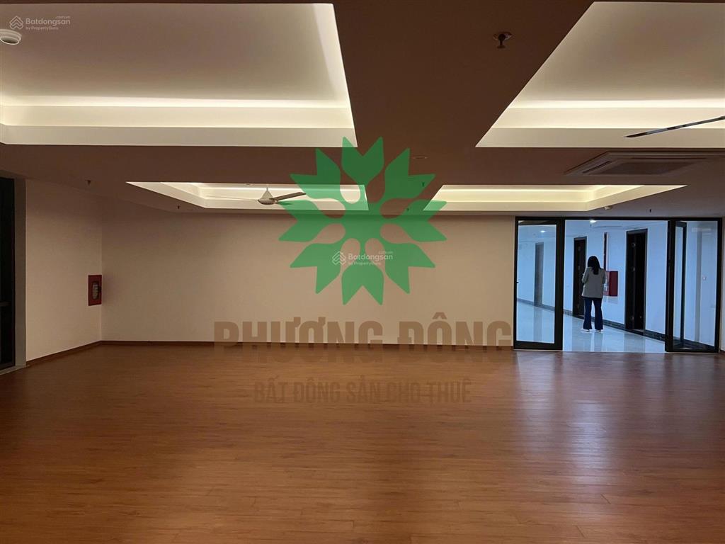 Phương đông cho thuê mbkd khách sạn 12 tầng