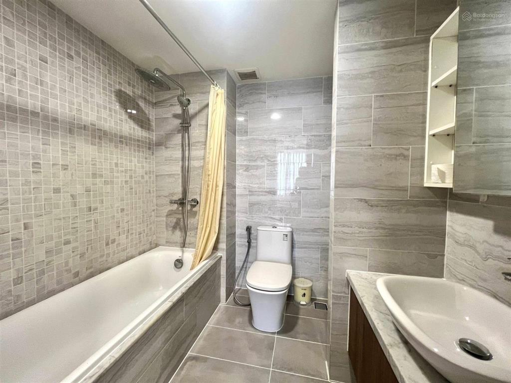 Chung cư h3 hoàng diệu q4, 75m2, full nội thất, sổ hồng bao sang tên