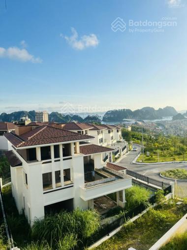 Quỹ căn chuyển nhượng villa flc hạ long 300m2 xây 3 tầng thô, từ 10.5 tỷ.  e thảo 0969 162 ***
