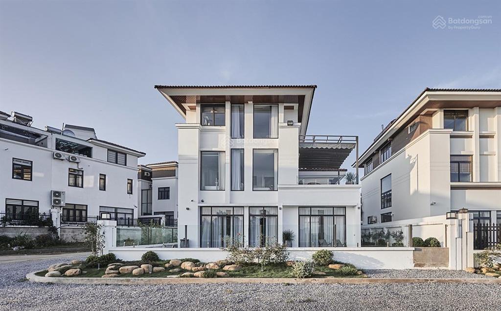 Quỹ căn chuyển nhượng villa flc hạ long 300m2 xây 3 tầng thô, từ 10.5 tỷ.  e thảo 0969 162 ***