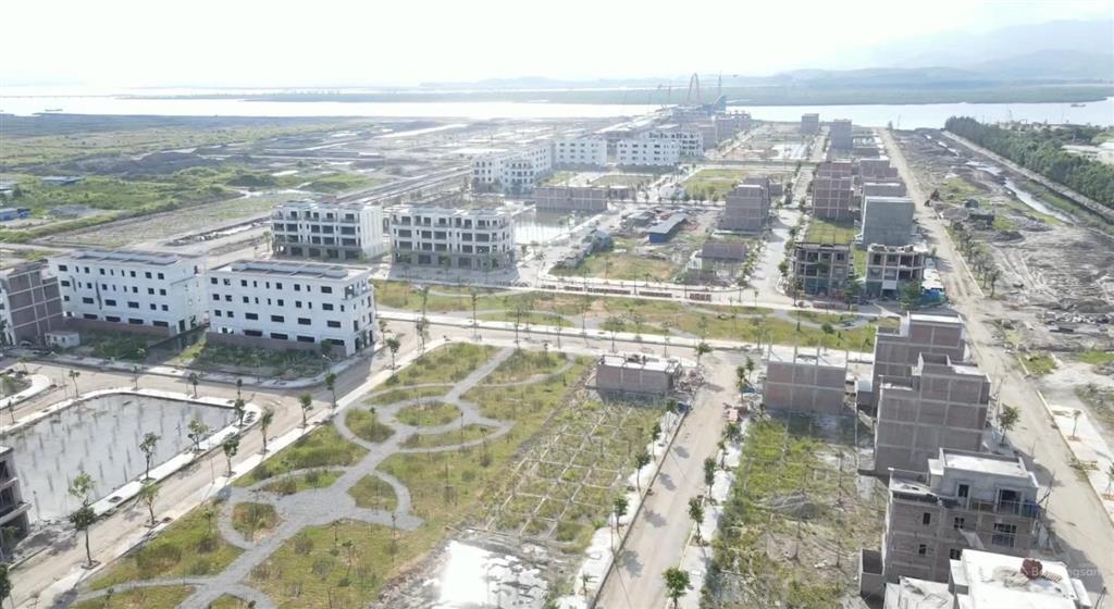 Quỹ căn chuyển nhượng flc tropical city hạ long giá tốt nhất thị trường.  em thảo 0969 162 ***