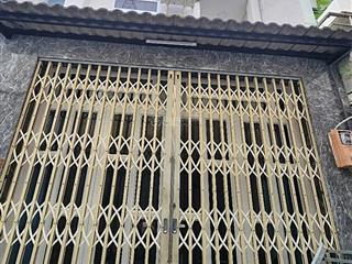 Chính chủ bán lỗ 200tr căn nhà ngay chợ bình chánh
