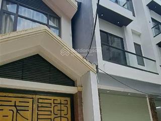 Bán nhà ô cách, việt hưng, long biên 45m2, 5 tầng, giá 8,8 tỷ thang máy, ô tô đỗ cổng, gần chợ