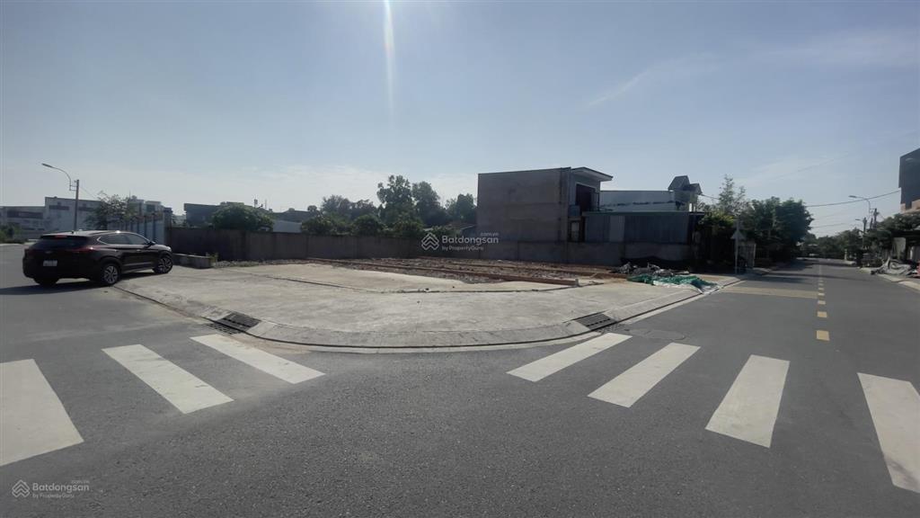 Lô đất 2 mặt tiền tại tân hiệp, giá 4,3tỷ