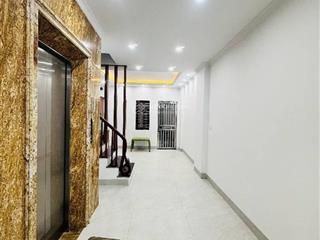 Phân lô hồ tùng mậu  ô tô tránh  6 tầng thang máy  full nội thất  kinh doanh  16 tỷ