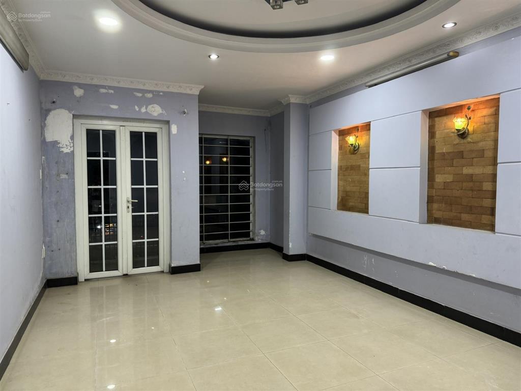 Bán gấp nhà mặt tiền dương quảng hàm phường an nhơn 3 lầu, 4 x 21m, giá 16.5 tỷ thương lượng