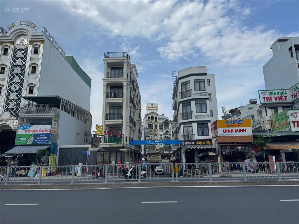 Bán nhanh siêu phẩm siêu vị trí kinh doanh tại dương quảng hàm