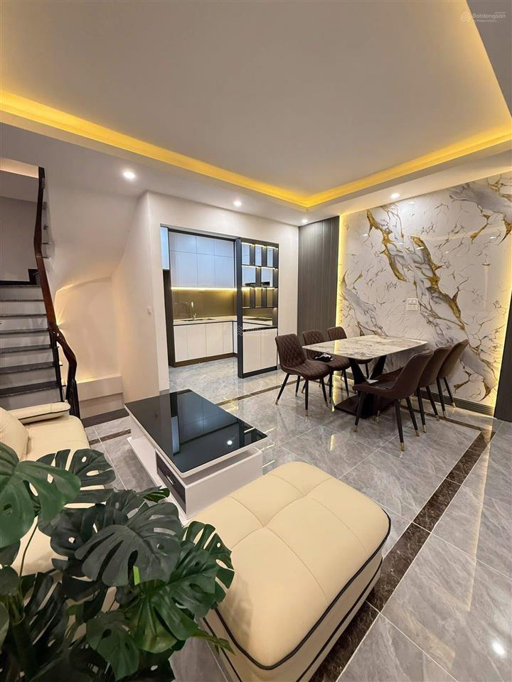 Nhà mới yên hoà 35m2 5 tầng mặt ngõ rộng 3m tặng full nội thất ở ngay