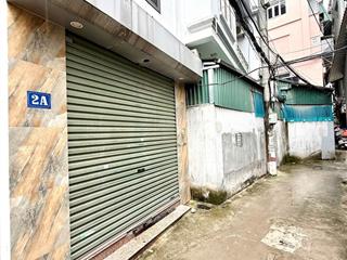Hiếm. bán nhà 5 tầng trần thái tôngcực gần phốngõ trước nhà rộng 3mchỉ 7,4 tỷ có tl