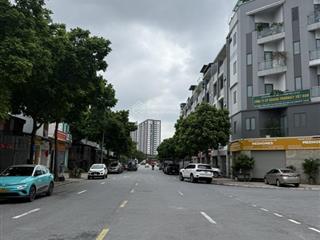 Bán lk himlam việt hưng 73m2 6t mt5m đường 12m vỉa hè kinh doanh