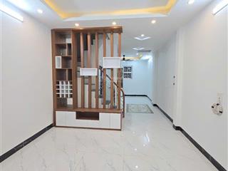 Lô góc 3 mặt thoáng nhà mới có thang máy bùi xương trạch