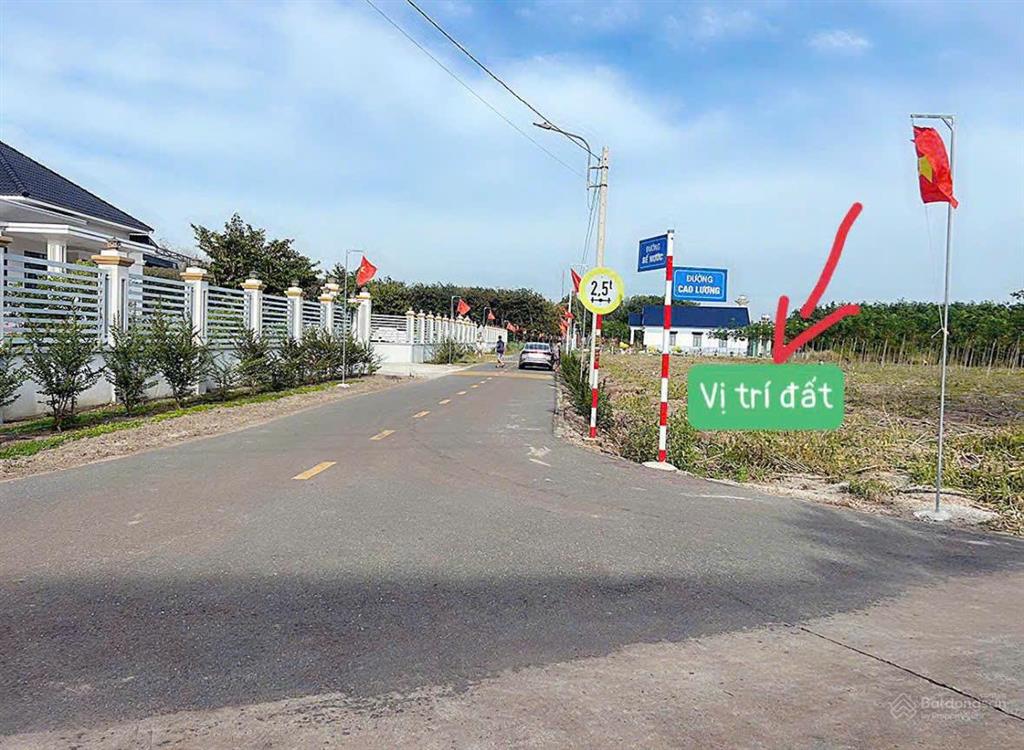 Cần bán lô đất đẹp đường nhựa 10m ngay chợ an thái đi vào 100m, tp.hcm giá 530 triệu sổ hồng riêng.