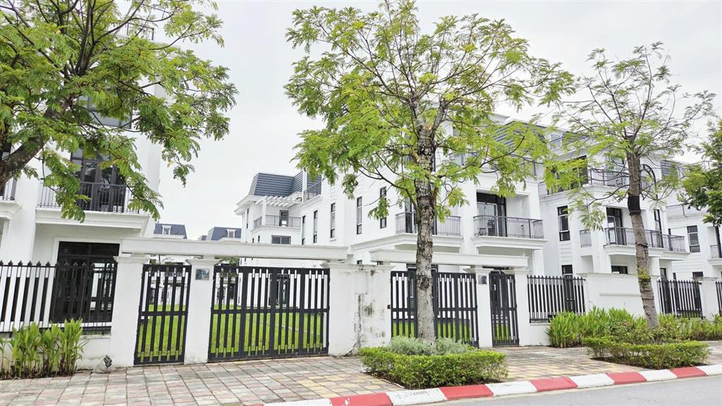 Căn góc liền kề 2 mặt tiền đường, 3 mặt thoáng hud mê linh central 159m2, giá dưới 14 tỷ đã có xây