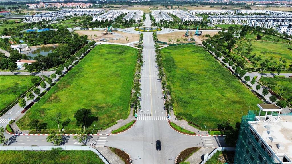 Căn góc liền kề 2 mặt tiền đường, 3 mặt thoáng hud mê linh central 159m2, giá dưới 14 tỷ đã có xây