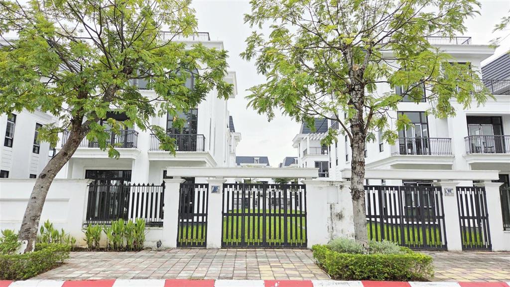 Căn góc liền kề 2 mặt tiền đường, 3 mặt thoáng hud mê linh central 159m2, giá dưới 14 tỷ đã có xây